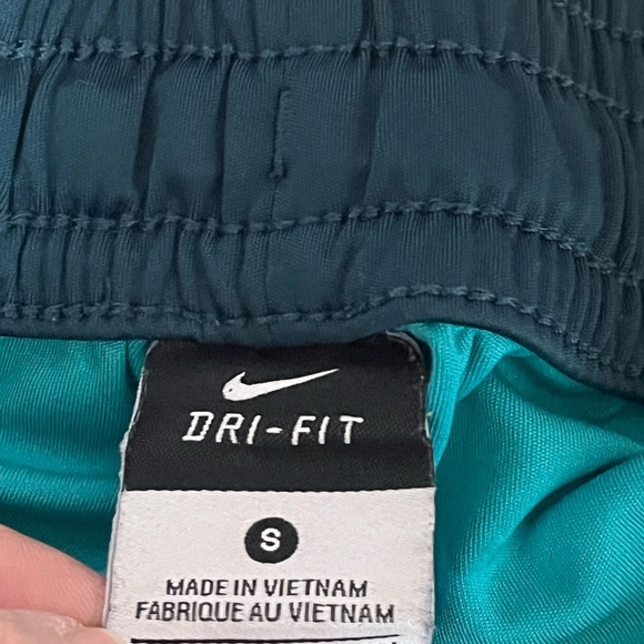 Nike Sri Fit Shorts Sz Small - Picture 8 of 9